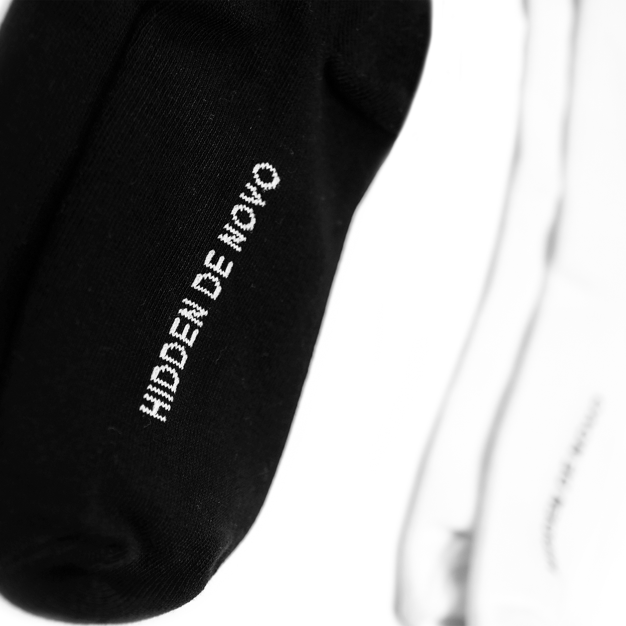 H LOGO SOCKS